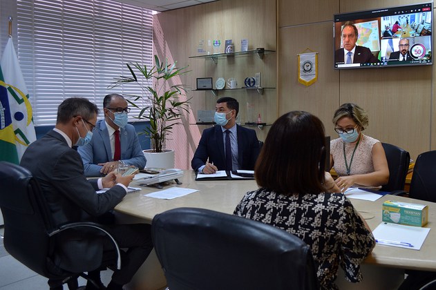 27f10526-2b5a-446a-be09-ddfe636201f3